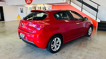 2013 Alfa Romeo Giulietta