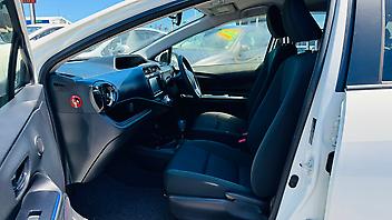 2015 Toyota Aqua HYBRID/PUSH START