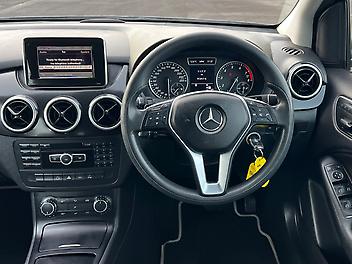 2012 Mercedes-benz B 180 CGI **Electric+Memory Seats*Parking Sensors*Bluetooth**