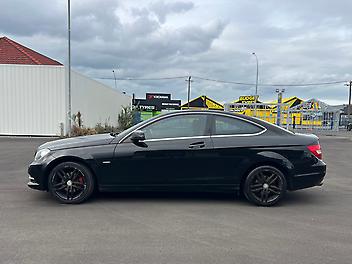 2011 Mercedes-benz C 180 180 CGI COUPE