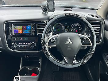 2014 Mitsubishi Outlander 4X4 PHEV **Heated Seats*Cruise*Tow Bar**