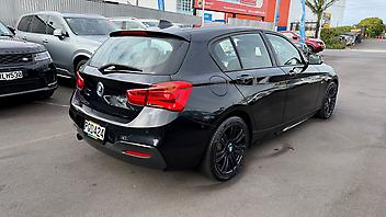 2015 Bmw 118i M SPORTS....