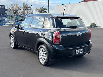 2012 Mini Cooper Crossover 