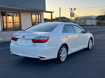 2015 Toyota Camry G Hybrid, Electric Seats, Bluetooth Stereo
