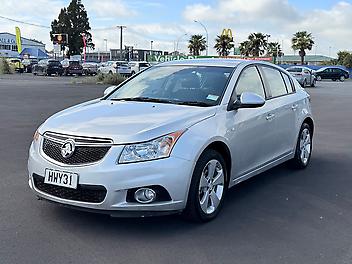 2015 Holden Cruze Equipe 1.8AT with Low kms!!