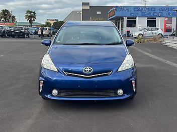 2012 Toyota Prius S Alpha Hybrid **Low kms**