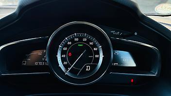 2014 Mazda Axela Cruise Control/Hybrid/2 Keys