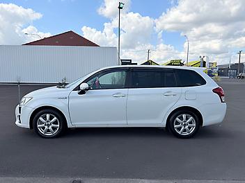 2014 Toyota Corolla Fielder Hybrid *Push Start*Heated Seats*Low kms*