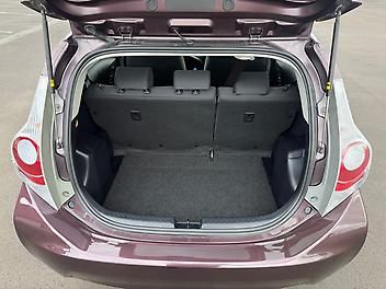 2014 Toyota Aqua Push Start, Heated Seats, Low kms