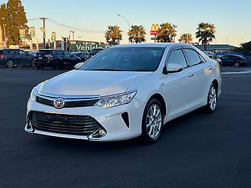 2015 Toyota Camry G Hybrid, Electric Seats, Bluetooth Stereo
