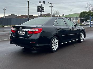 2012 Toyota Camry G Hybrid, Electric Seats, Bluetooth Stereo