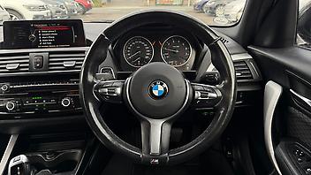 2015 Bmw 118i M SPORTS....