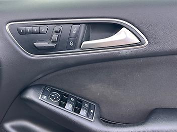 2012 Mercedes-benz B 180 CGI **Electric+Memory Seats*Parking Sensors*Bluetooth**