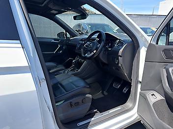 2017 Volkswagen Tiguan R-Line .. Fully loaded 