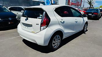 2015 Toyota Aqua HYBRID/PUSH START