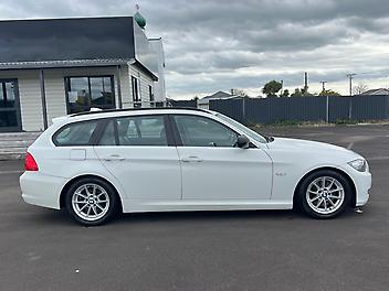2012 Bmw 320i Touring **Heated & Memory Seats*i-Drive**