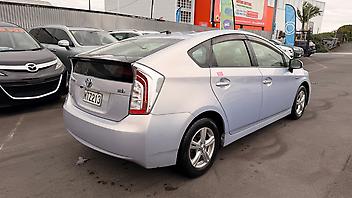 2015 Toyota Prius Bluetooth/Tidy