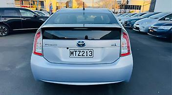 2015 Toyota Prius Bluetooth/Tidy
