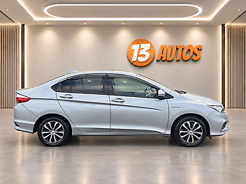 2018 Honda Grace Hybrid with Honda Sensing Suite, 1NZ Owner