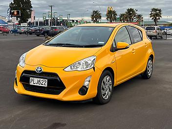2015 Toyota Aqua S Hybrid **Push Start*Bluetooth*Rev Camera**