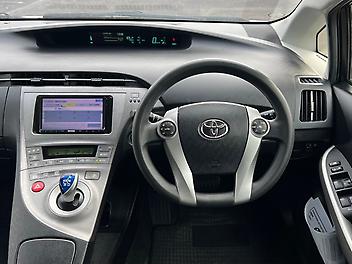 2015 Toyota Prius New Tyres & Service , NZ 1 Owner, Fuel Saver