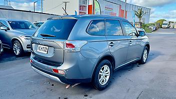 2014 Mitsubishi Outlander LS 2.0P/CVT/SW/5DR/5