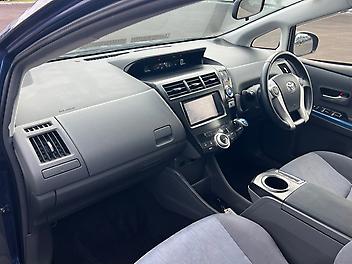 2012 Toyota Prius S Alpha Hybrid **Low kms**