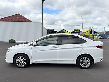2014 Honda Grace Hybrid EX with Active Safety Pack