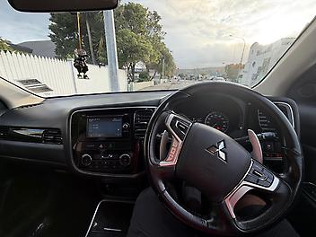 2017 Mitsubishi Outlander XLS 2.0PHEV/4WD/1AT