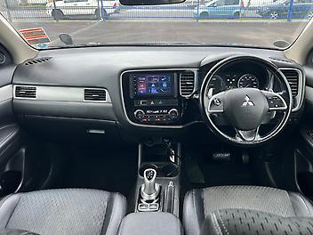 2014 Mitsubishi Outlander PHEV *4WD*Lane Departure*Adaptive Cruise*NZ Radio*