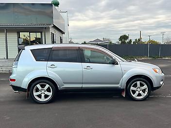 2007 Mitsubishi Outlander 2.4L 7Seater, 4WD, Bluetooth, Rev Cam, Tow-Bar