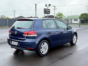 2011 Volkswagen Golf 1.4L TSi with NZ Stereo, Rev Camera, Bluetooth