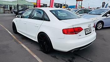 2010 Audi A4 S-Line….Low Km