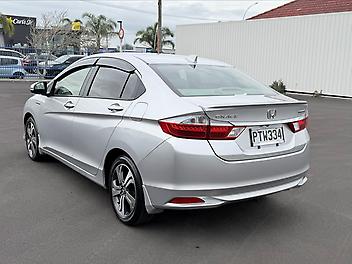 2016 Honda Grace Hybrid EX, Honda Sensing Suite, Low Kms, 1 Owner
