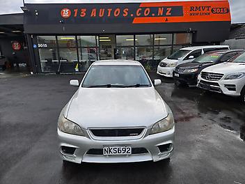 2000 Toyota Altezza