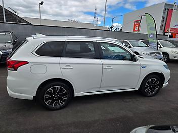 2016 Mitsubishi Outlander GX 4H PHEV