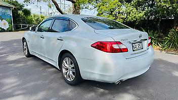 2012 Nissan Fuga HYBRID/heated & Ventilated Seats