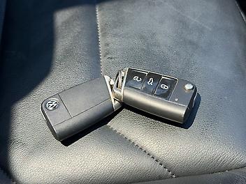 2017 Volkswagen Tiguan R-Line .. Fully loaded 