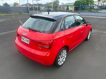 2013 Audi A1 Two-Tone / 1400cc TFSI SportBack