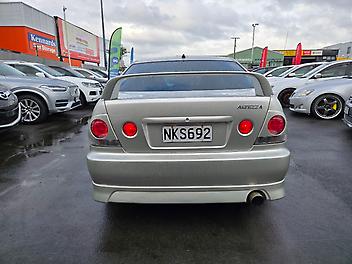 2000 Toyota Altezza
