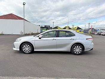 2020 Toyota Camry X Hybrid with Toyota Safety Sense