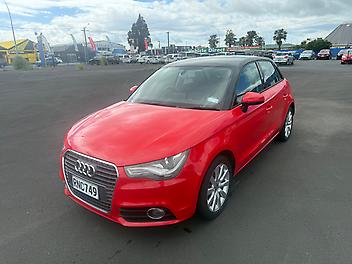 2013 Audi A1 Two-Tone / 1400cc TFSI SportBack