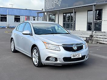 2015 Holden Cruze Equipe 1.8AT with Low kms!!