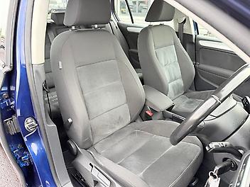 2011 Volkswagen Golf 1.4L TSi with NZ Stereo, Rev Camera, Bluetooth