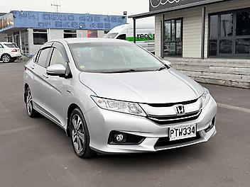 2016 Honda Grace Hybrid EX, Honda Sensing Suite, Low Kms, 1 Owner