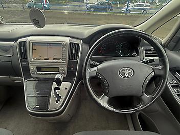 2006 Toyota Alphard 8 Seater family van  