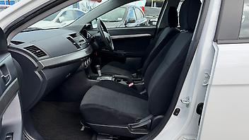 2008 Mitsubishi Galant 2 Keys/Tidy