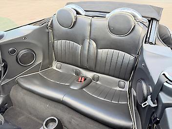 2009 Mini Cooper S Convertible "Technology Package" Low kms