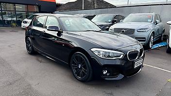 2015 Bmw 118i M SPORTS....