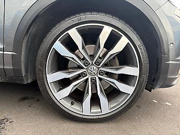 2019 Volkswagen T-roc R-LINE TSI 4MOTION 2